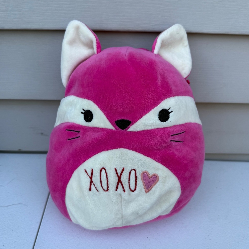 Squishmallows Fern the Fox 8 Inch Hot Pink Fox Valentine XOXO Heart Plush